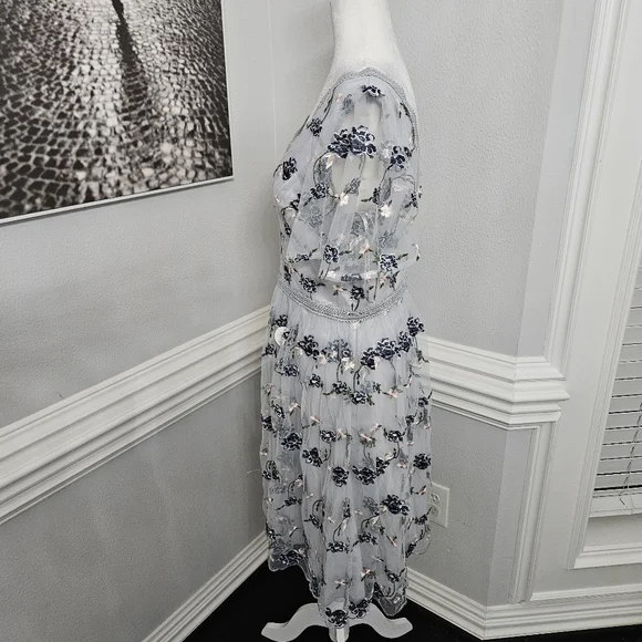 NWT Chi Chi London vneck floral embroidered lace midi dress uk 12 us 8 - Picture 9 of 12